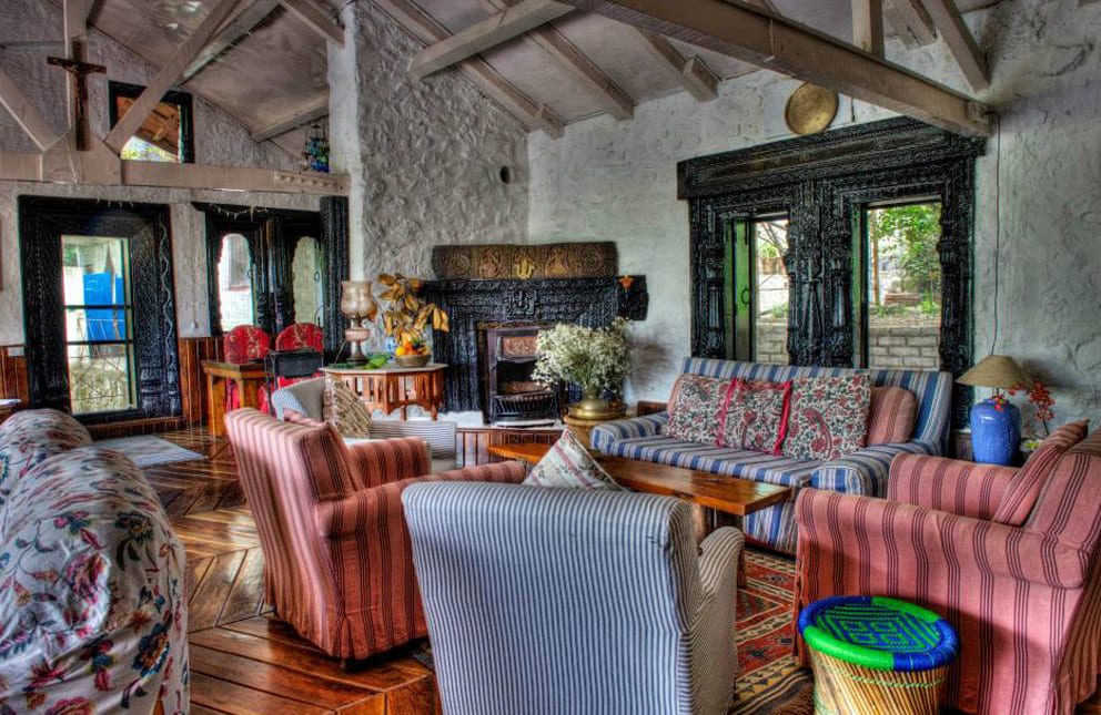 home-with-fine-interiors-nainital